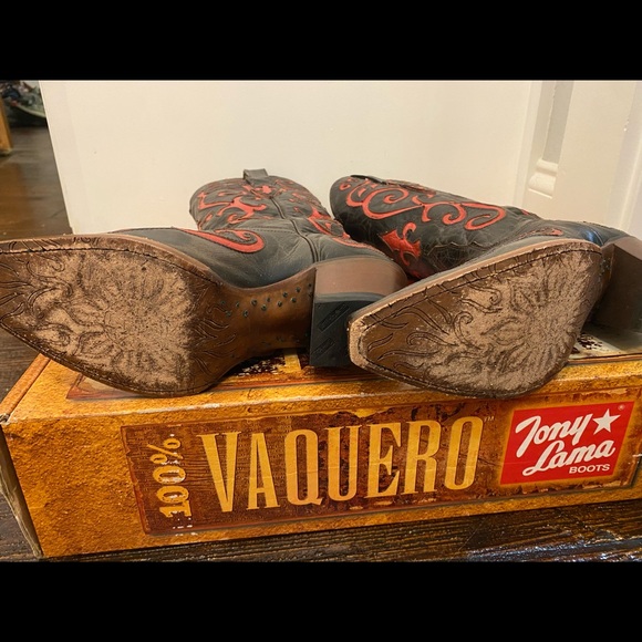 Tony Lama boot. Chocolate Goldrush Leather Foot & 12 inch Top with Rose Inlay - Picture 4 of 4